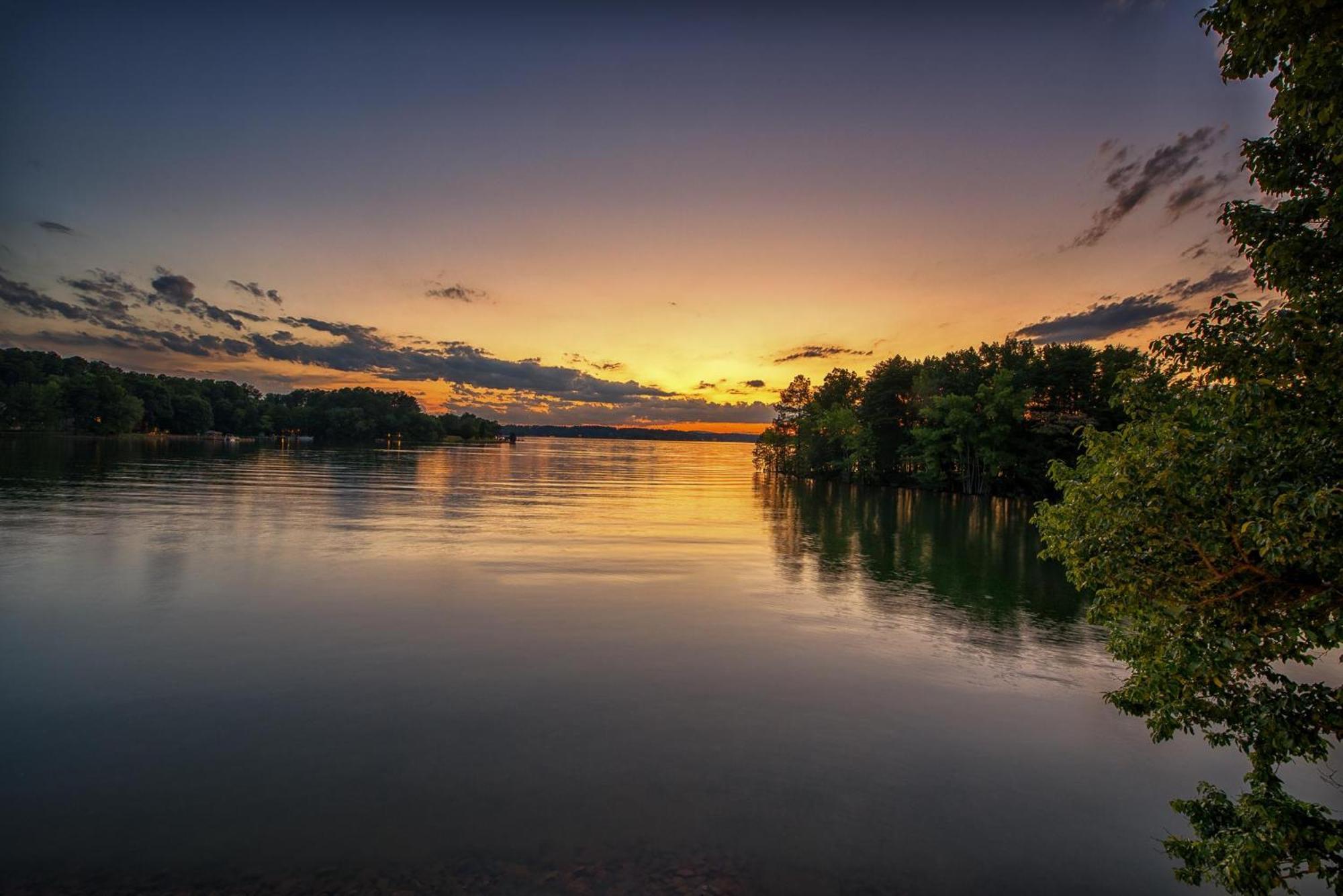 Lake Norman Hideaway มัวร์สวิลล์ ภายนอก รูปภาพ