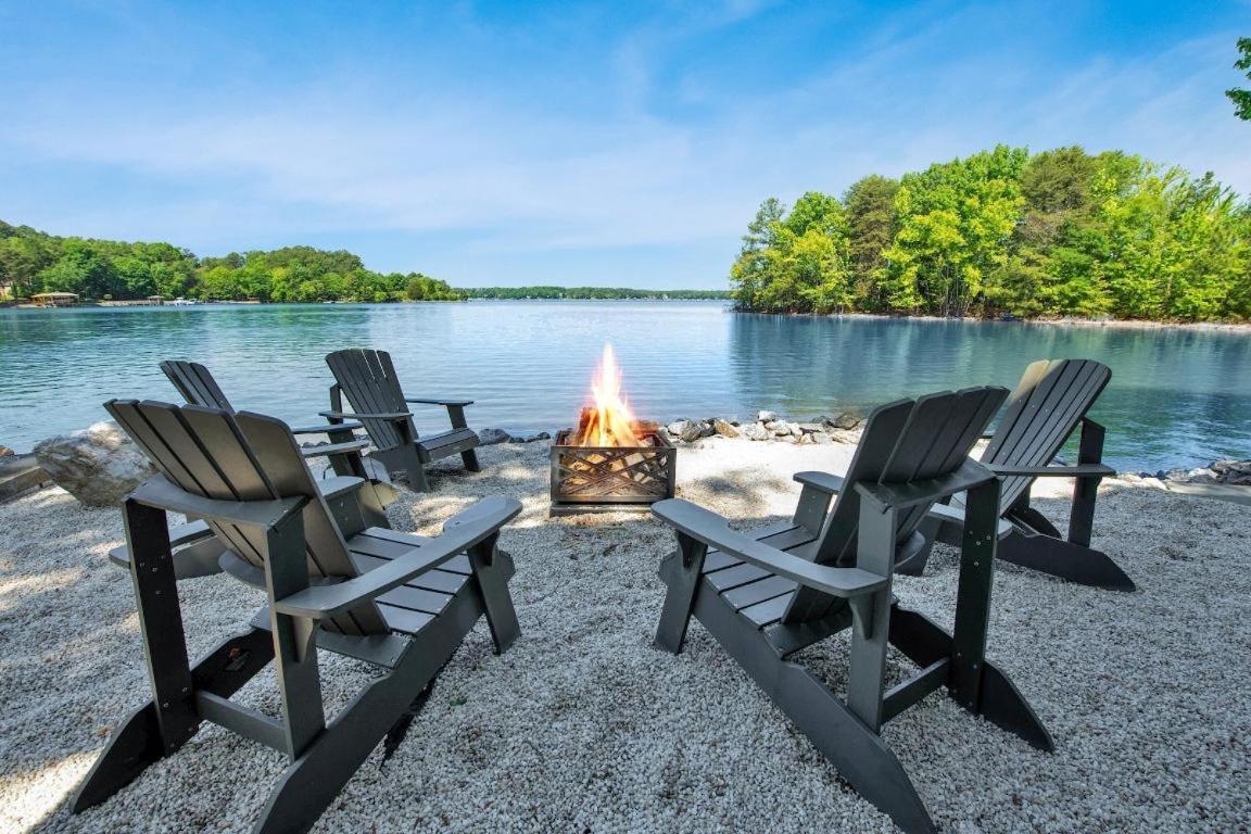 Lake Norman Hideaway มัวร์สวิลล์ ภายนอก รูปภาพ