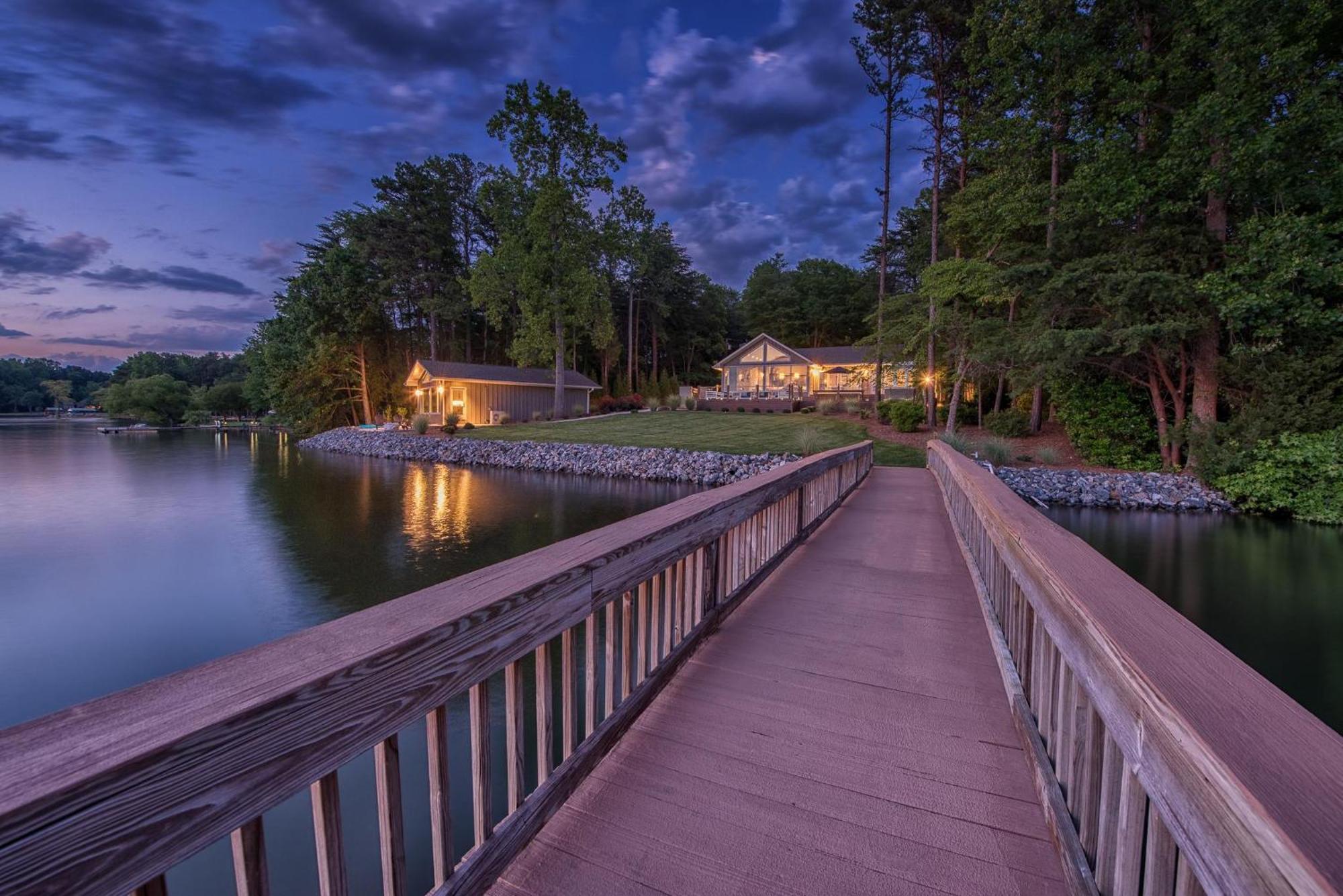 Lake Norman Hideaway มัวร์สวิลล์ ภายนอก รูปภาพ